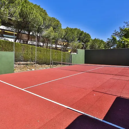 Real Seaside Apartment Marbella